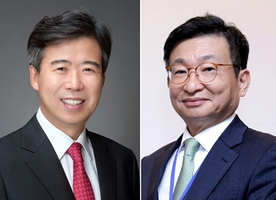 대한비뇨의학과의사회 조규선 회장(왼쪽)과 김용우 표준서식개발위원장(차기회장) ⓒ의협신문