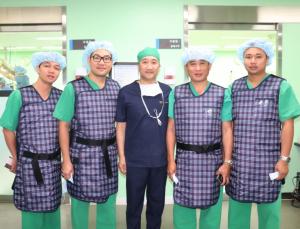 베트남 의료진, 최신 척추수술기법 배우러 모두병원 방문