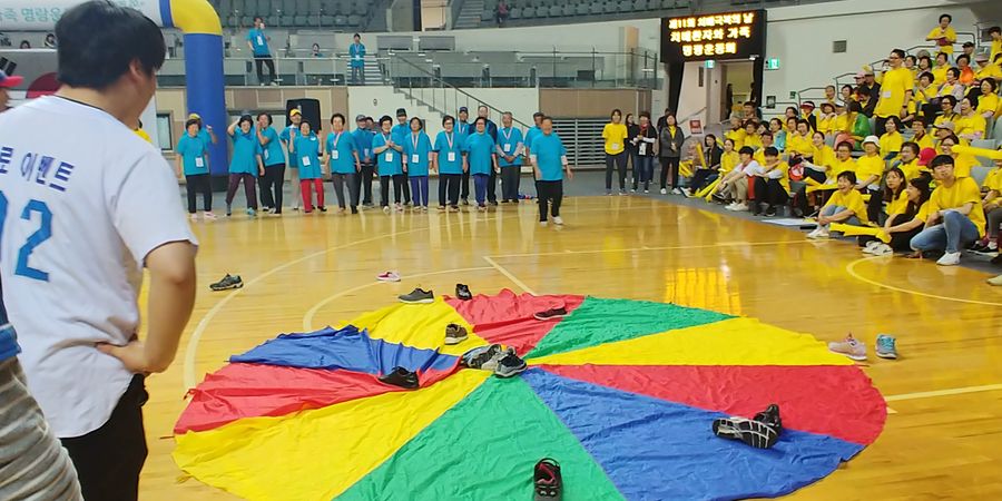 서울특별시 광역치매센터는 치매극복의 날을 맞이해 9월 20일 장충체육관에서 치매극복 주간행사 일환으로 명랑운동회를 열었다.