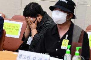 '한국인' 백신 부작용 연구 첫 발표…인과성 인정 사례 늘까?
